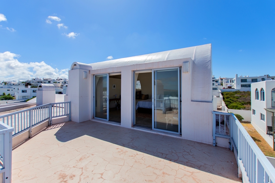 6 Bedroom Property for Sale in Paradise Beach Western Cape